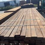 Ca. 84x Hardhouten Regels Geschaafd, 40x70mm, lengte 335cm